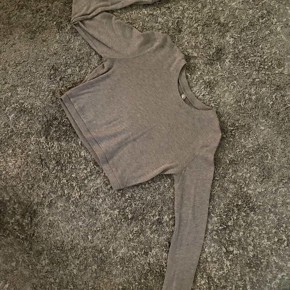 Beige womens sweater crop top size medium